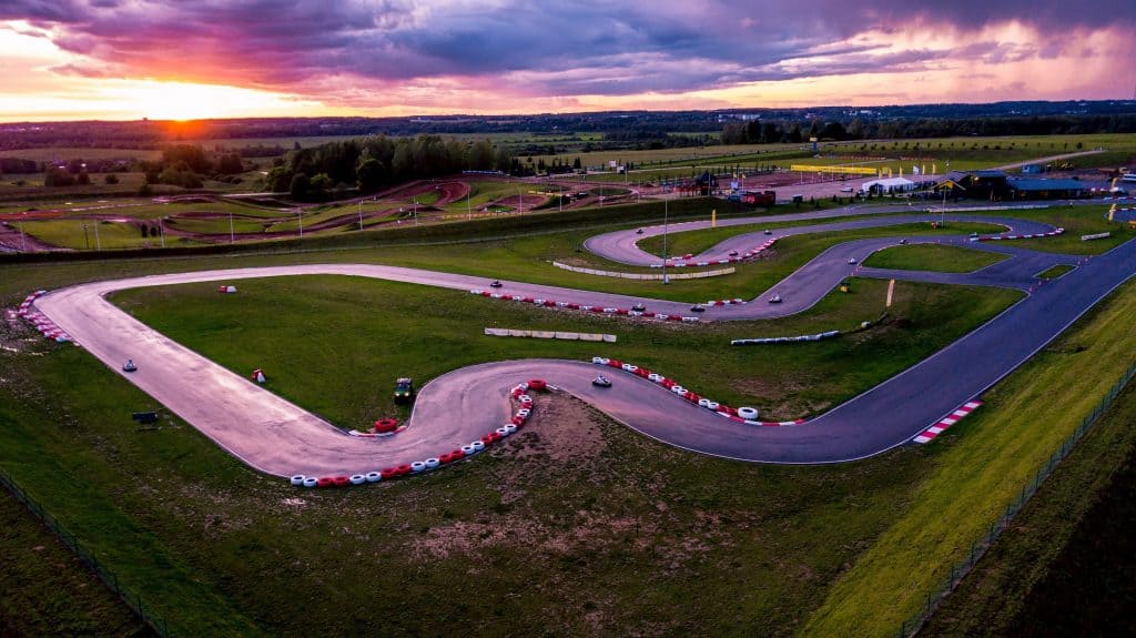 Lange-Motokeskus-Track